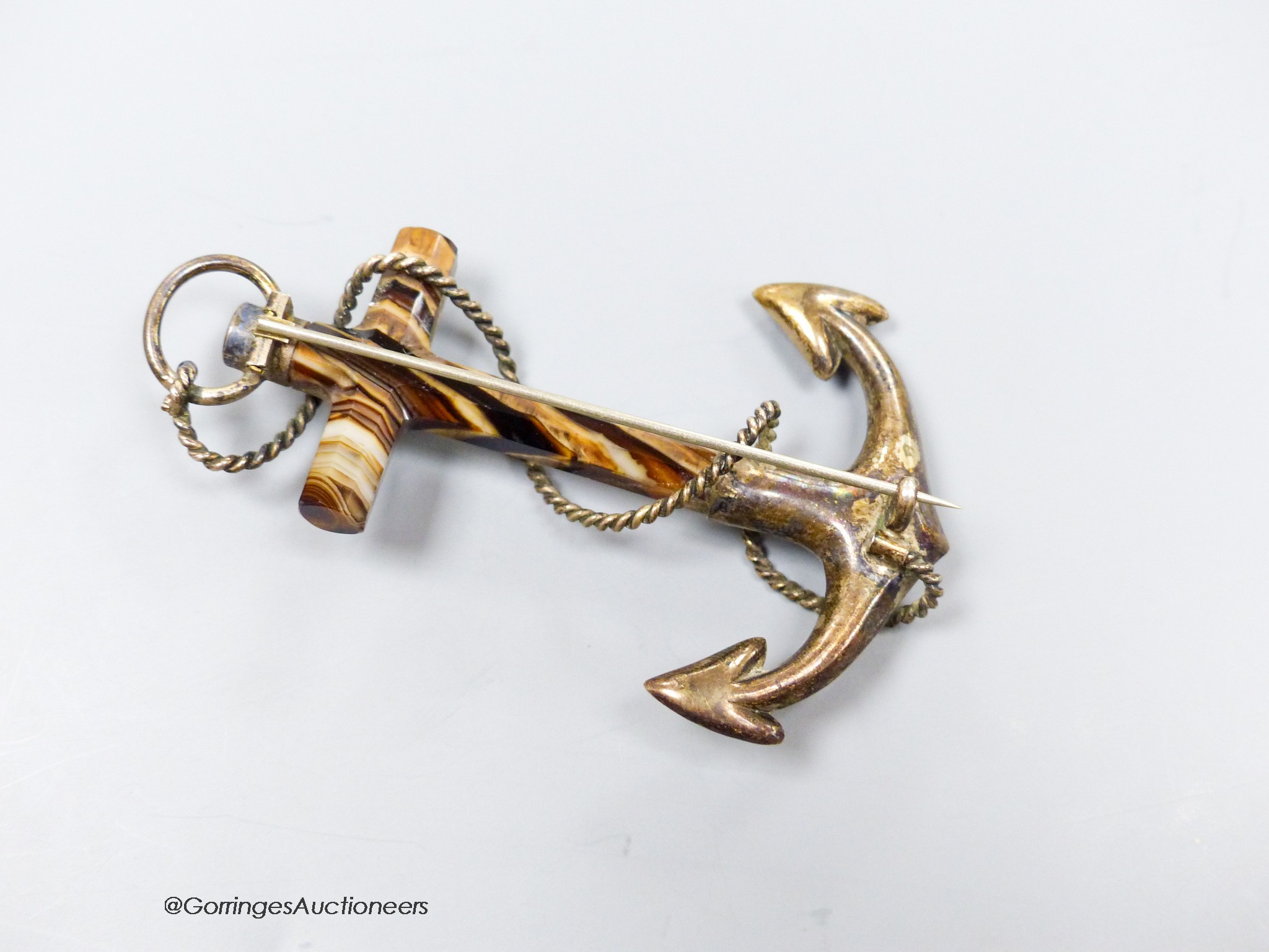 A white metal mounted agate anchor pendant brooch, 85mm.